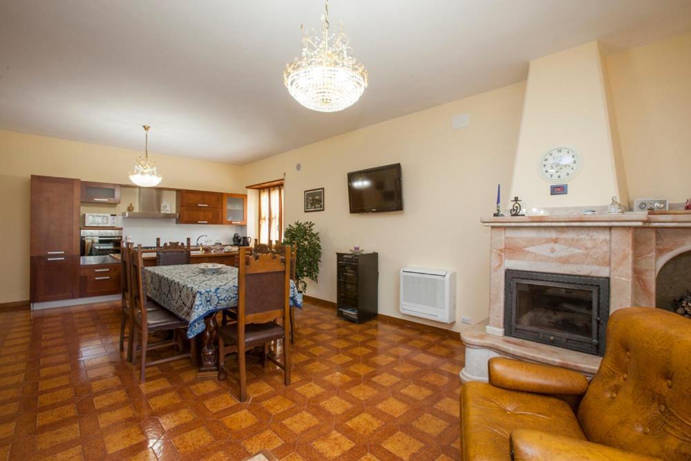 Villa Attilio Balsorano Vecchio エクステリア 写真